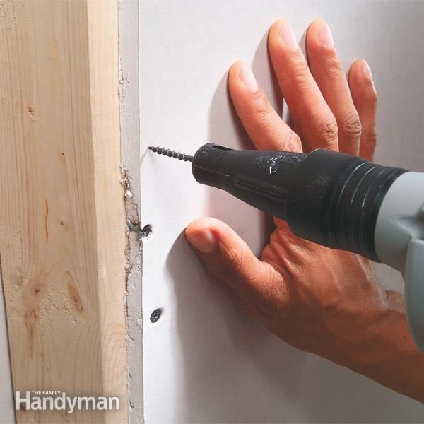 FH03FEB_FASTIP_04-2 how many screws per sheet of drywall how to put screws in drywall