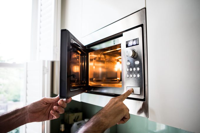 Microwaves: What To Know Before You Buy