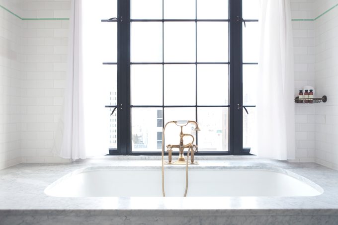 Everything You Need To Know About Undermount Bathtubs