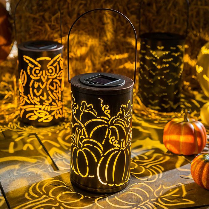 11 Spooky Halloween Decorations for Your Front Door
