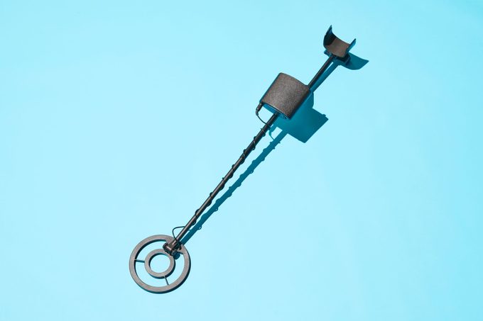 The Bounty Hunter Metal Detector is the Best Starter Unit, According to Experts