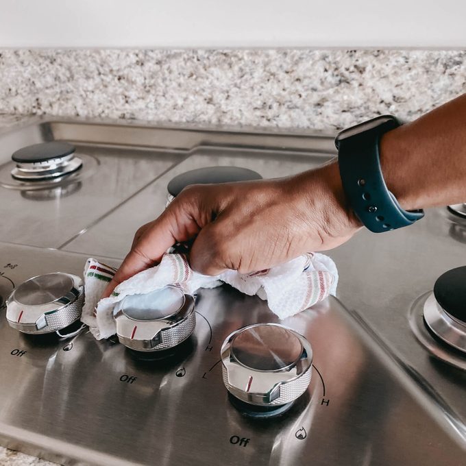 Restore Your Stainless Steel’s Luster With Olive Oil
