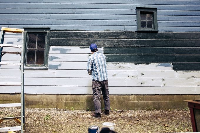 Does Painting Your House a Dark Color Make It Warmer?